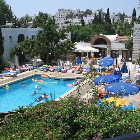 Mimosa Apart Hotel غومْبيت المظهر الخارجي الصورة