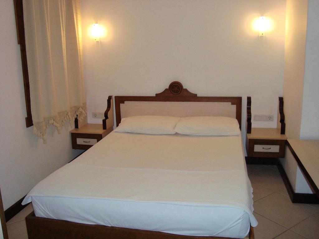 Mimosa Apart Hotel غومْبيت الغرفة الصورة