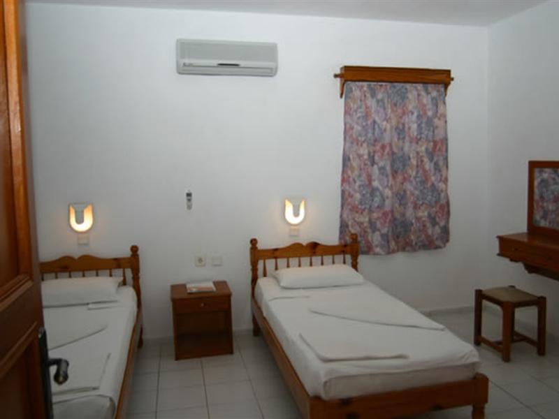 Mimosa Apart Hotel غومْبيت المظهر الخارجي الصورة