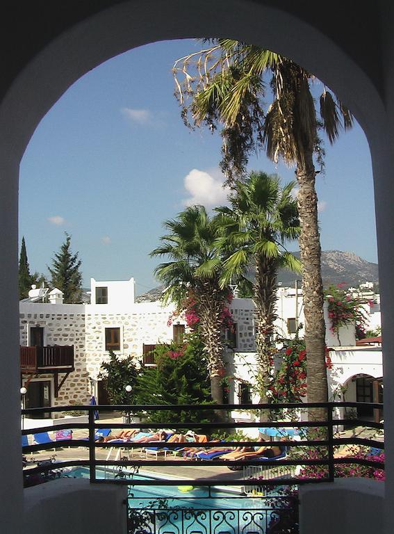 Mimosa Apart Hotel غومْبيت المظهر الخارجي الصورة