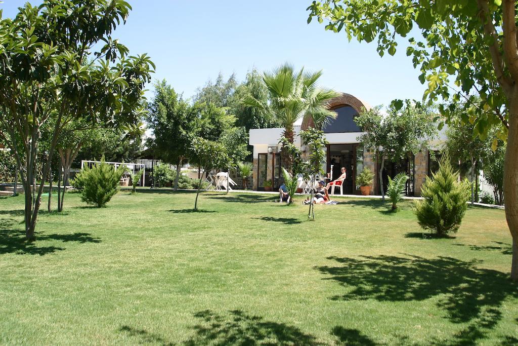 Mimosa Apart Hotel غومْبيت المظهر الخارجي الصورة